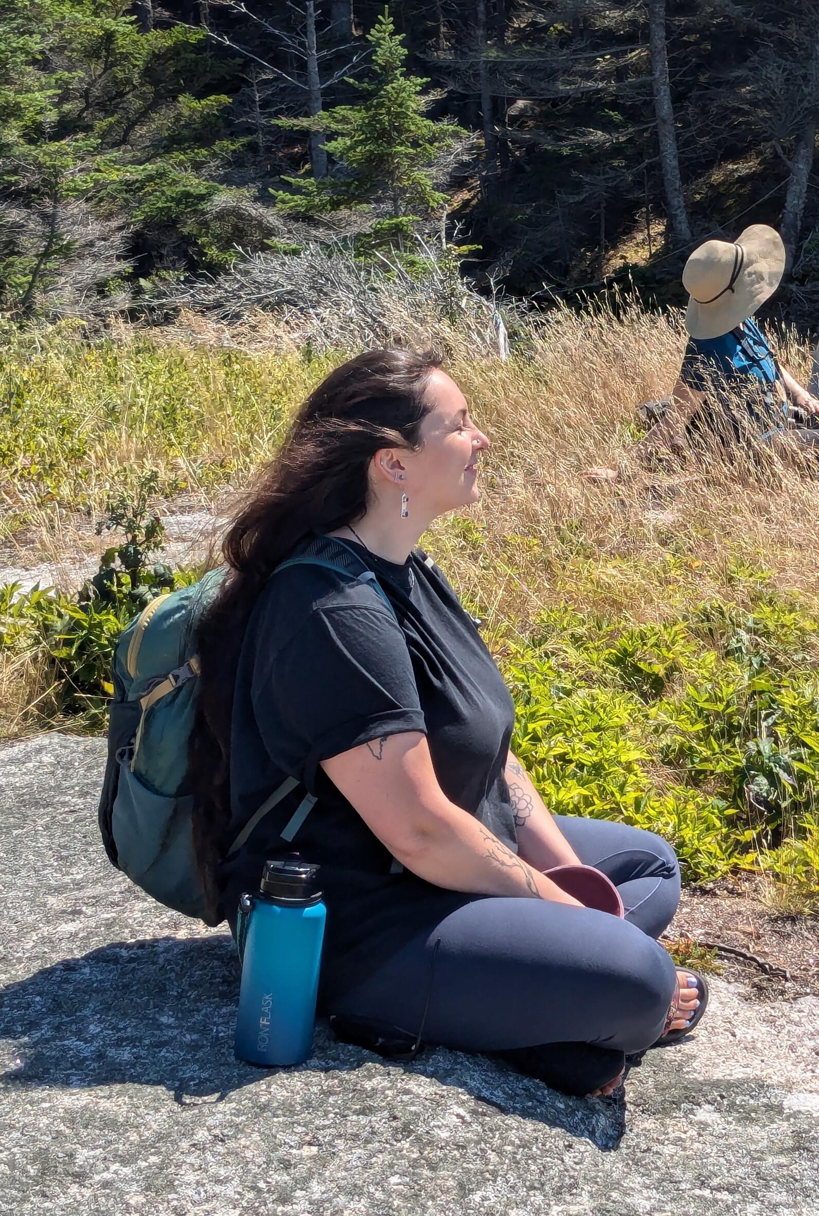 Enjoying the view at the Harbor Island cliffs